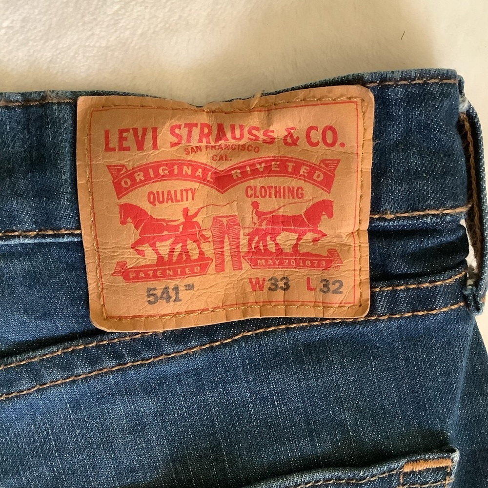 Levi Strauss & Co 541 Jeans 33x 32 - Picture 2 of 11